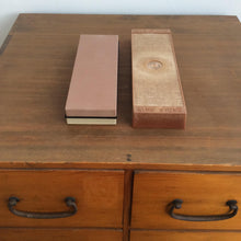 Load image into Gallery viewer, King Two Sided Combination Sharpening Stone 1000/6000 grit
