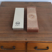 Load image into Gallery viewer, King Two Sided Combination Sharpening Stone 1000/6000 grit